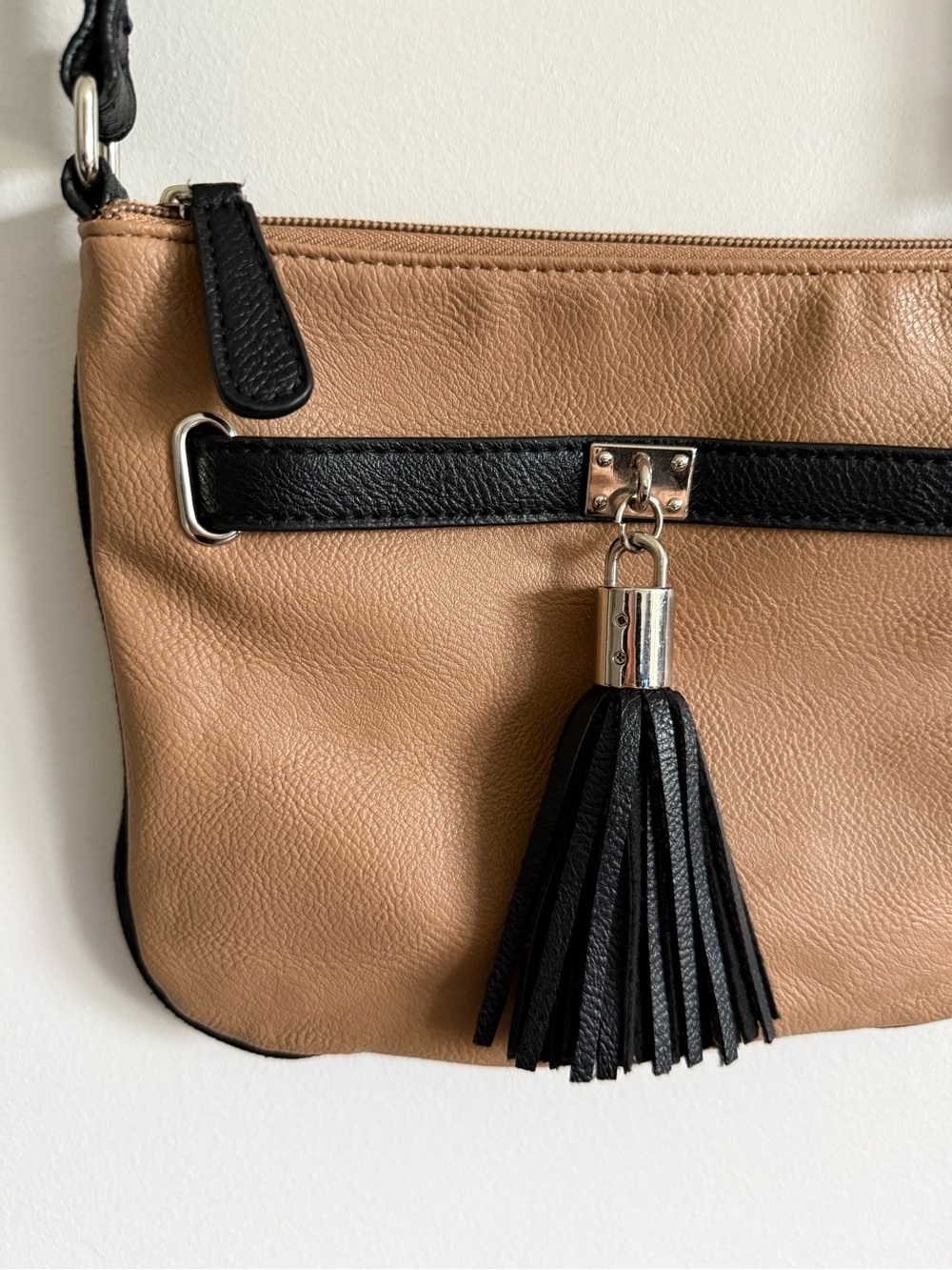 Nine West Tan and Black Crossbody Bag with Tassel - Picture 4 of 9